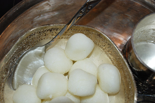Rasgulla or Rôshogolla - perhaps the most famous of Bengali Sweets