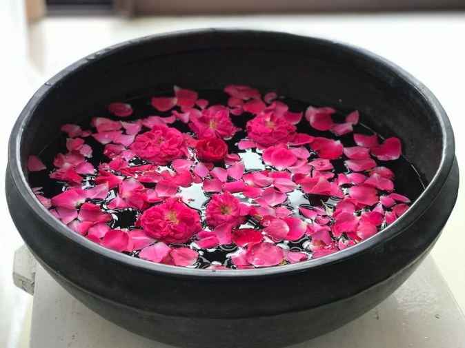 Panni rose in a traditional uruli