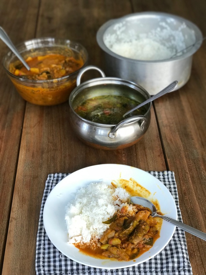 White rice with a spicy Kara Kulamba